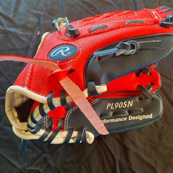 Rawlings Other - Rawlings Red and Navy Youth Baseball Glove